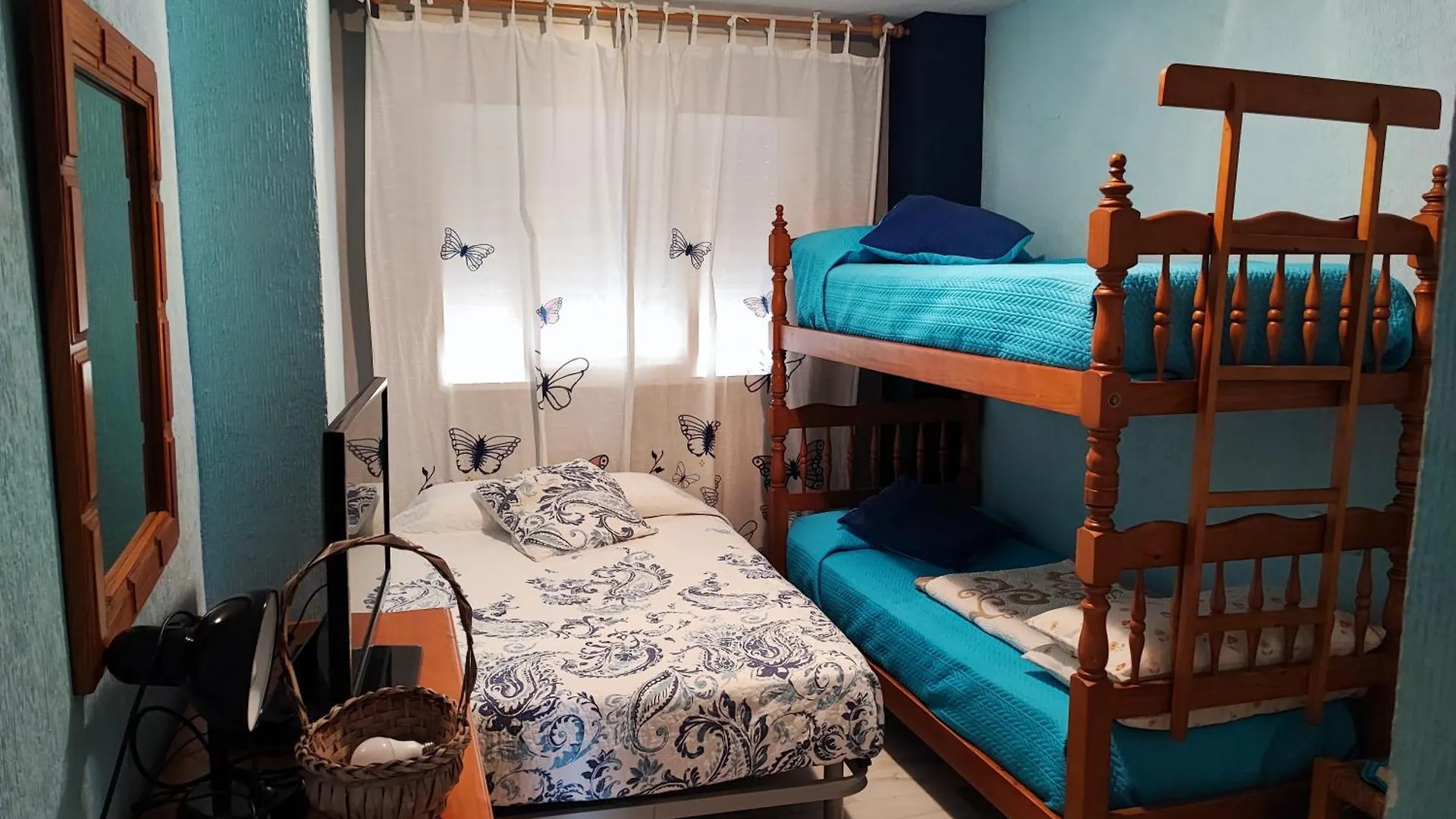 Apartamento Primera Linea De Playa - 2 Habitaciones Granada 0*,  Spain